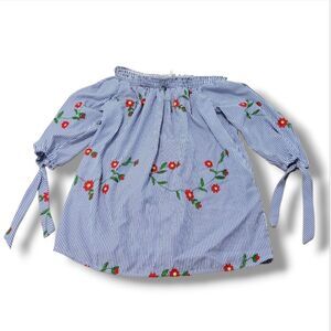 Mirror Image Top Size Medium Woman's Off Shoulder Blouse 3/4 Sleeves Embroidered